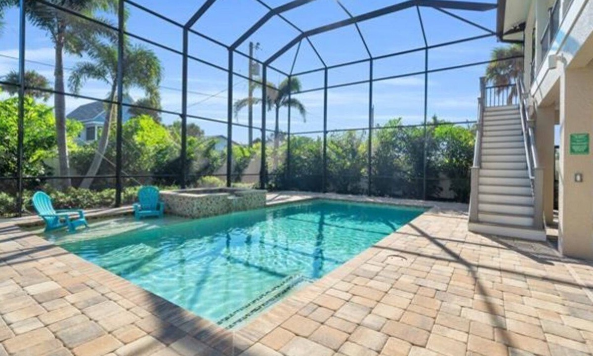 Mid Island House | Sunset Breeze - Luxury Beach Home