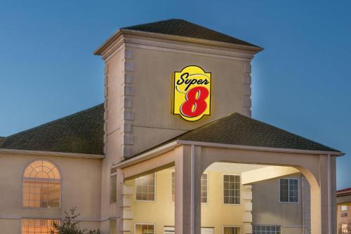 Harrisburg Hotel | Super 8 by Wyndham Harrisburg Hershey North