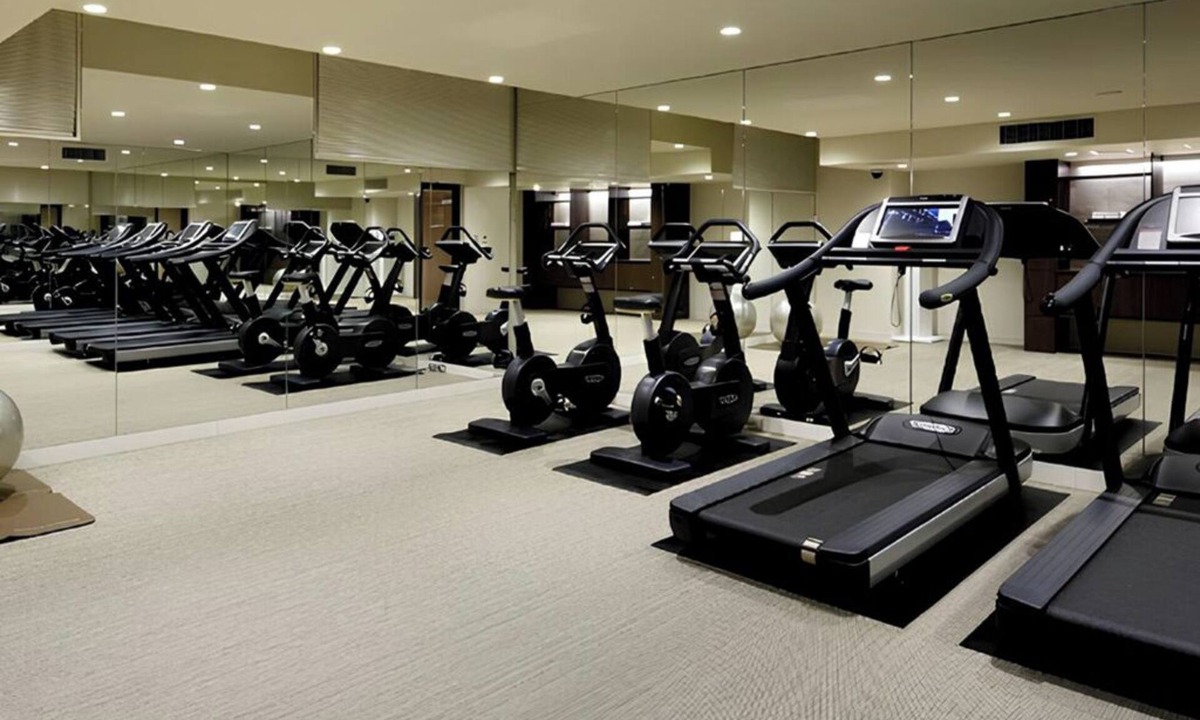 Takanawa Hotel | Superior Double hotel with AC, WiFi, fitness room in vibrant Minato City