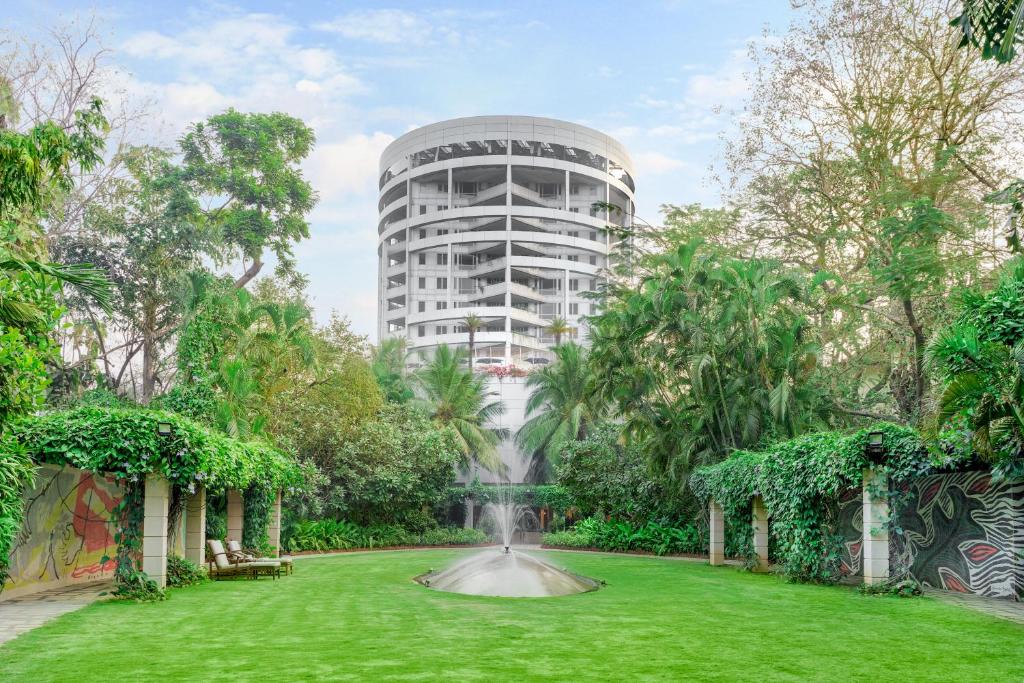 Wellington Pier Apartment | Taj Wellington Mews, Mumbai