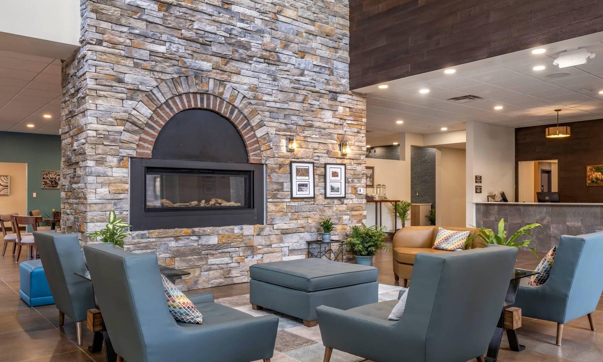 Cheat Lake Hotel | The Cranberry, an Ascend Collection Hotel