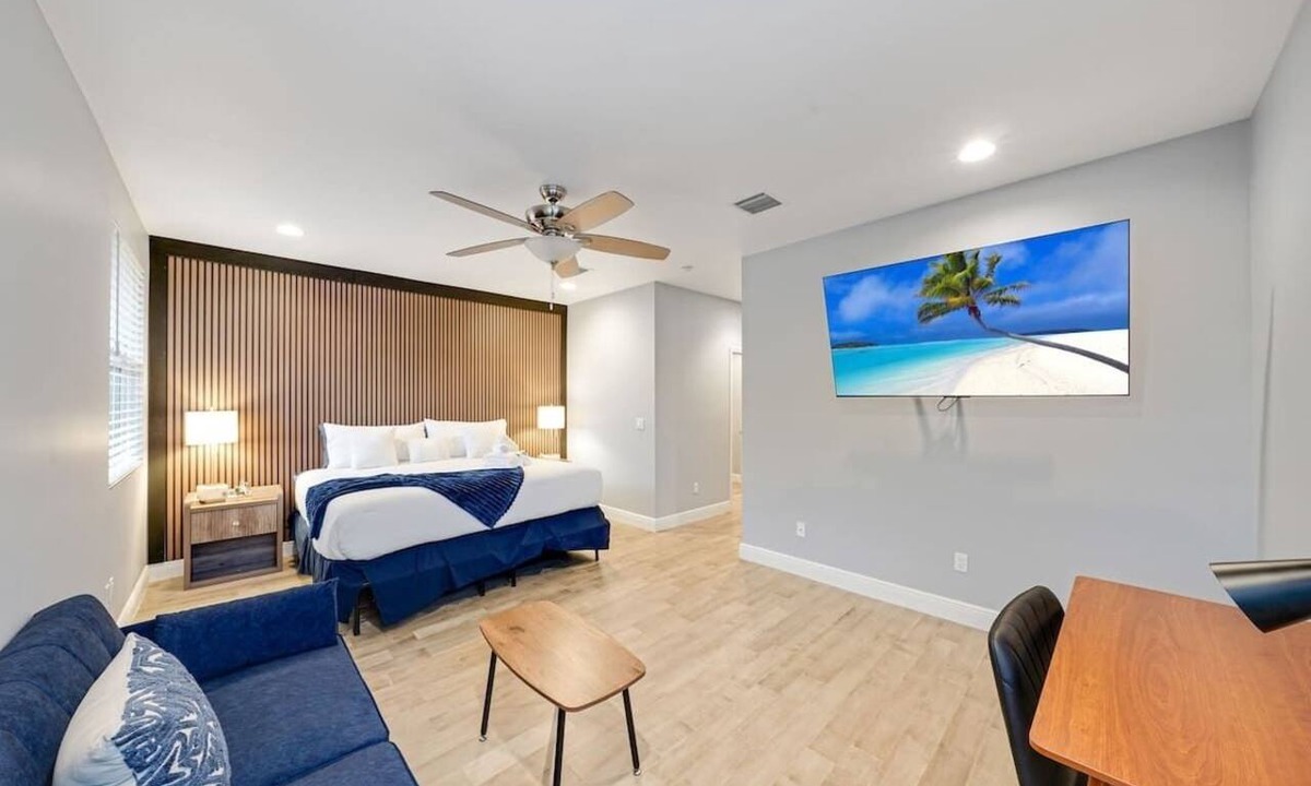 South Middle River Condo | The Escape By Dream Vacation