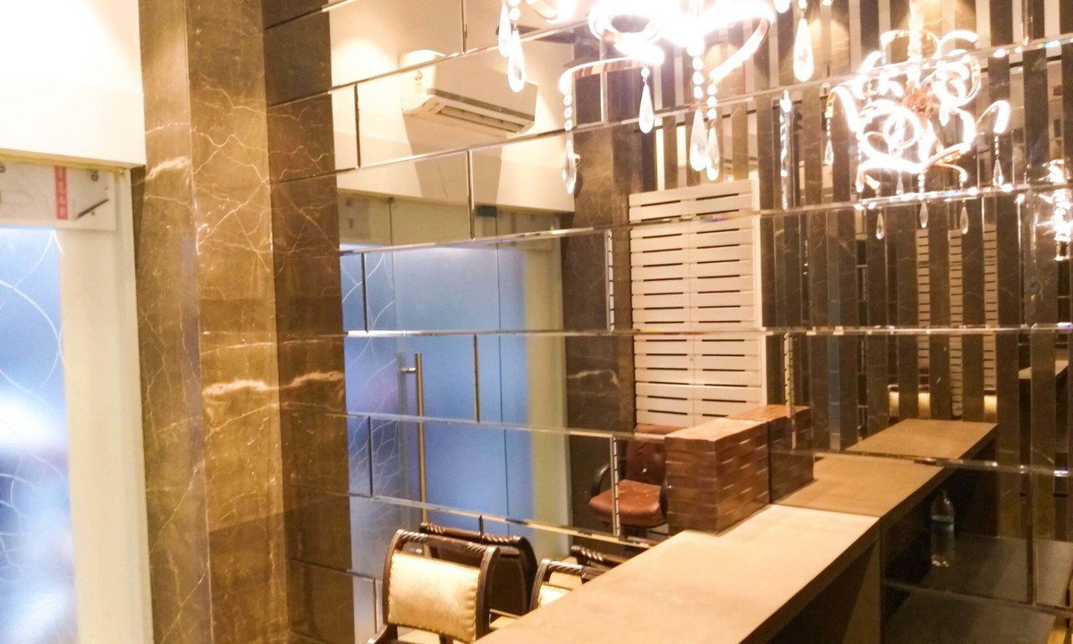 Fort Hotel | The Fountain Inn - Fort