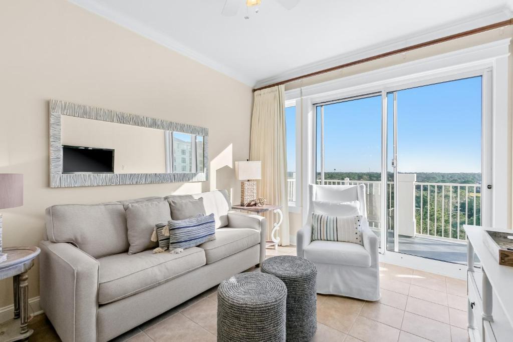 Baytowne Wharf Apartment | The Grand 2803