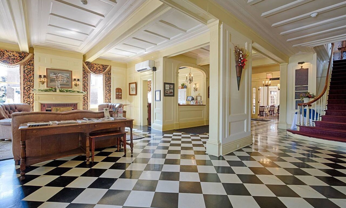 Cazenovia Hotel | The Lincklaen House