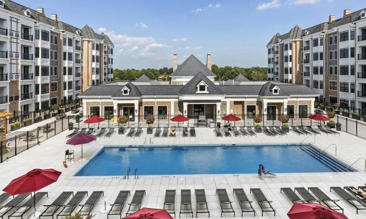 East Garden City Apartment | The Selby beside Westbury's Eisenhower Park
