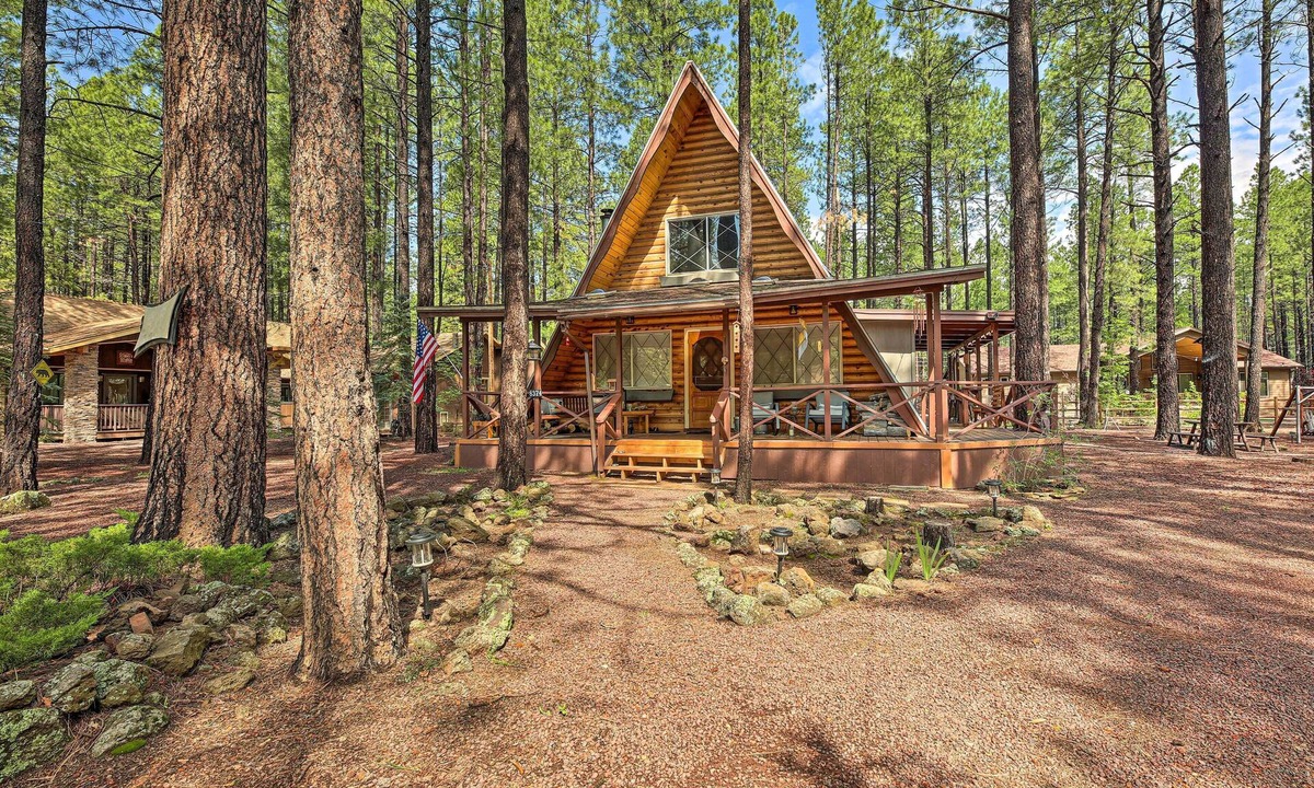Pinetop Cabin | The Silly Goose A-Frame Cabin in Pinetop-Lakeside
