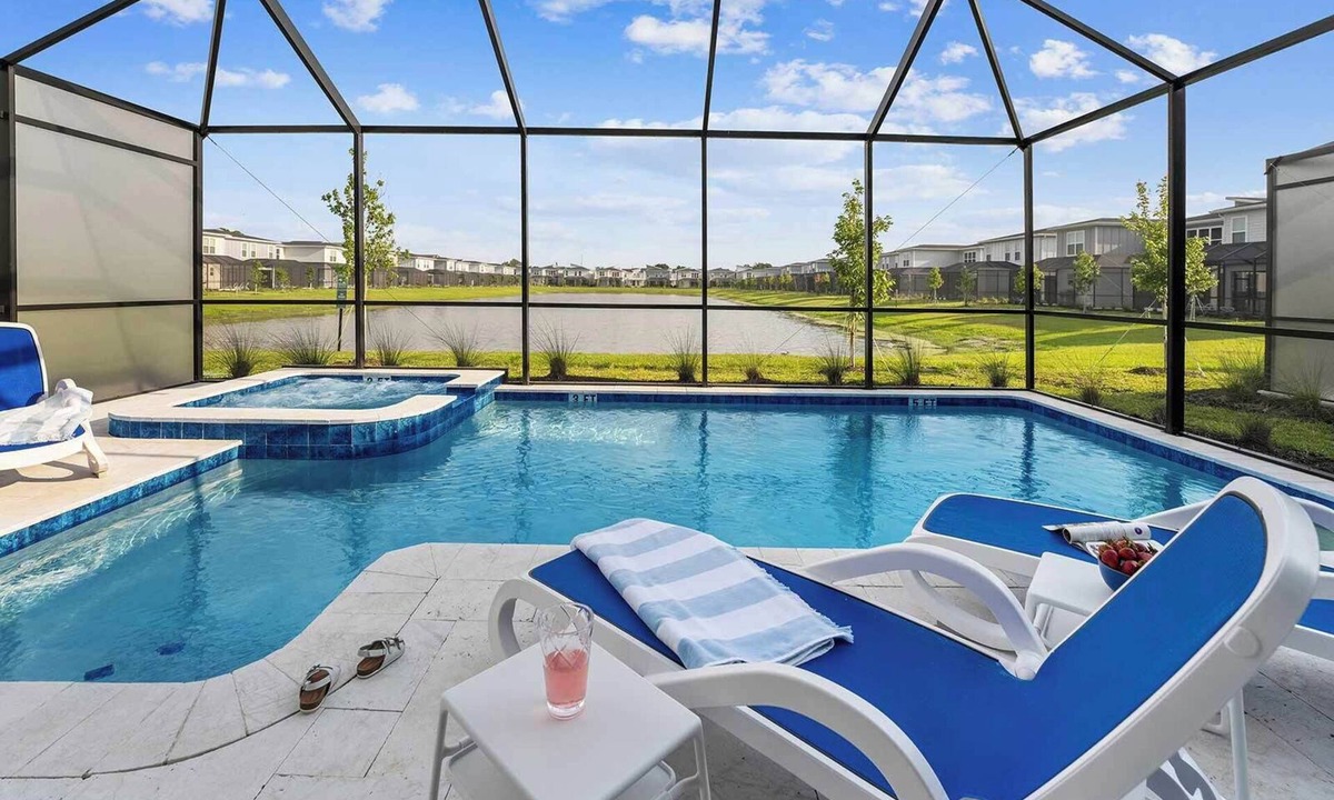 Florida Center House | The Stellar | Superhero & toy box themed BRs, spacious LR/DR - mins to Universal