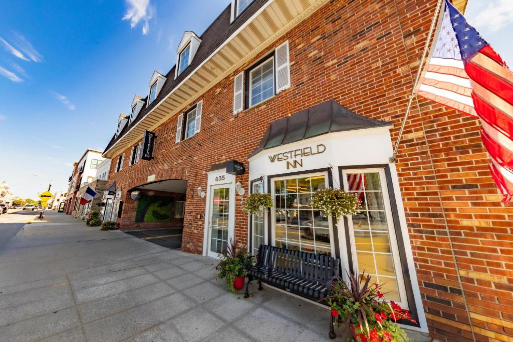 Westfield Hotel | The Westfield Inn, BW Signature Collection