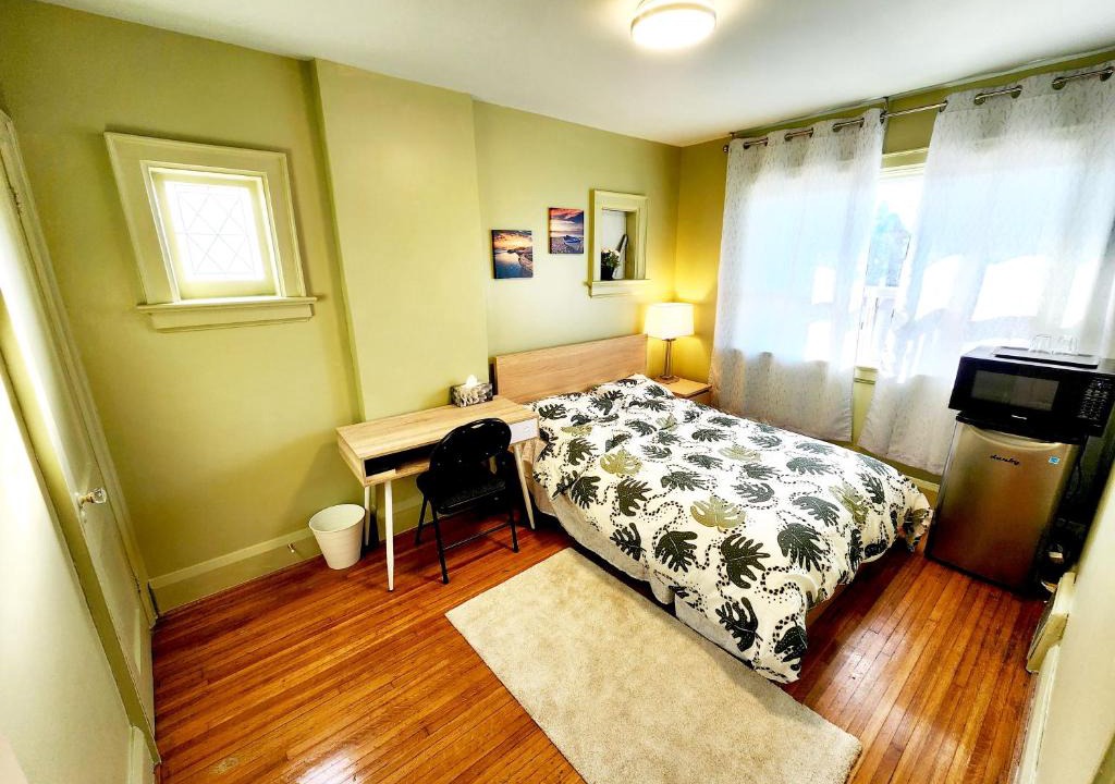 Oakwood Village House | TORONTO Midtown Spot 2