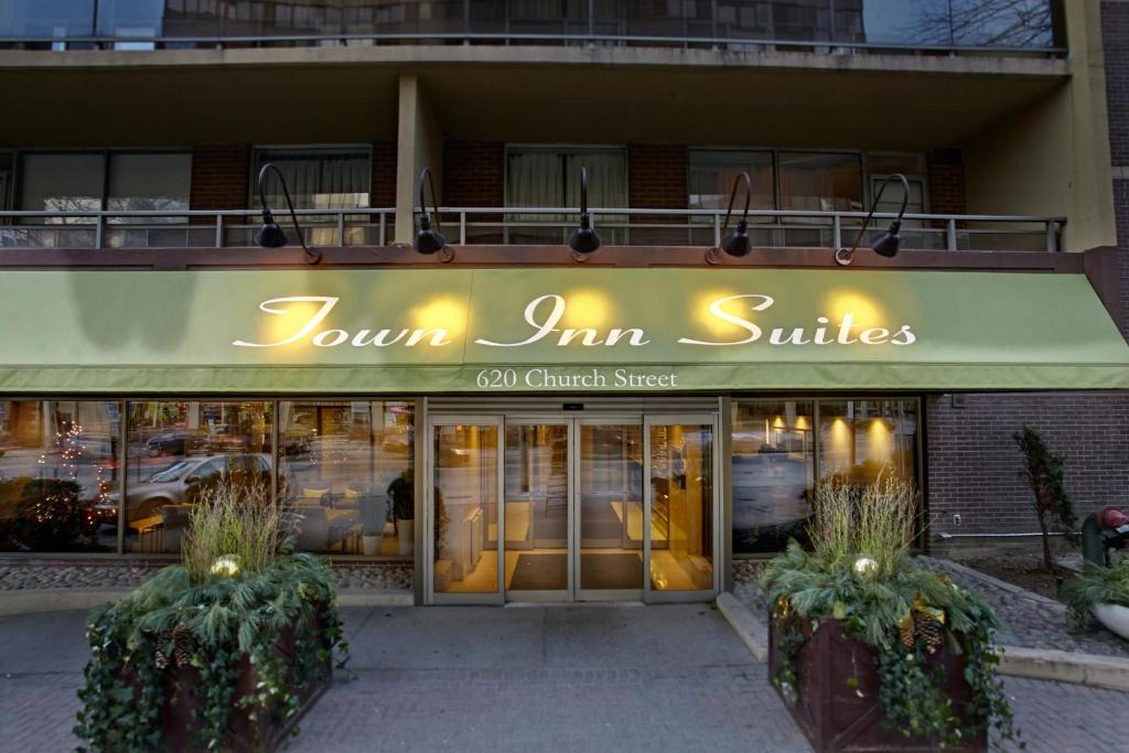 Church and Wellesley Hotel | Town Inn Suites Hotel