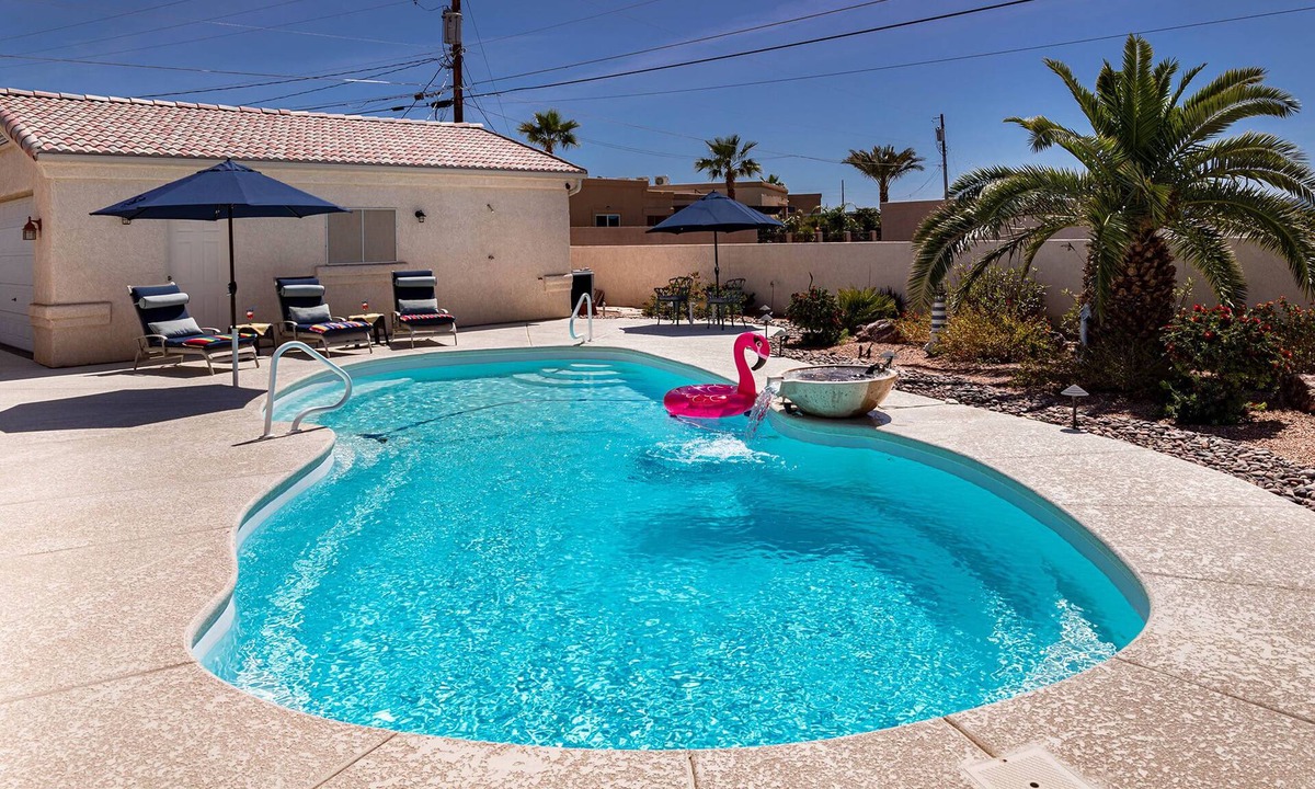 Lake Havasu City House | Tropical Heated Pool & Sunset Views Oasis