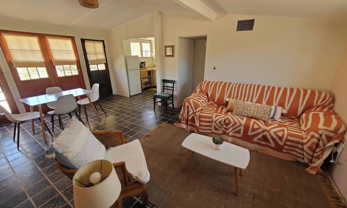 Tucson Apartment | Tucson Desert Crystal Cabin Historic Ranch 2BR with Amazing Mountain View