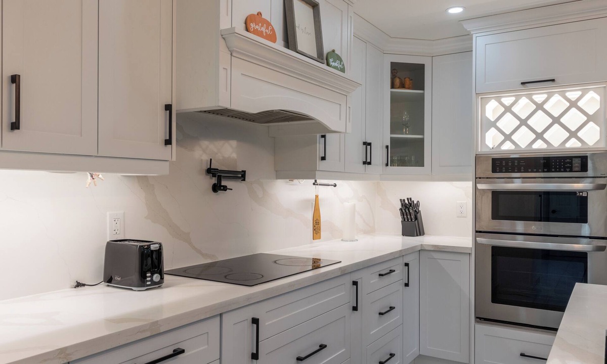 Brampton House | Tulum-Inspired Oasis Near Pearson Airport(YYZ)