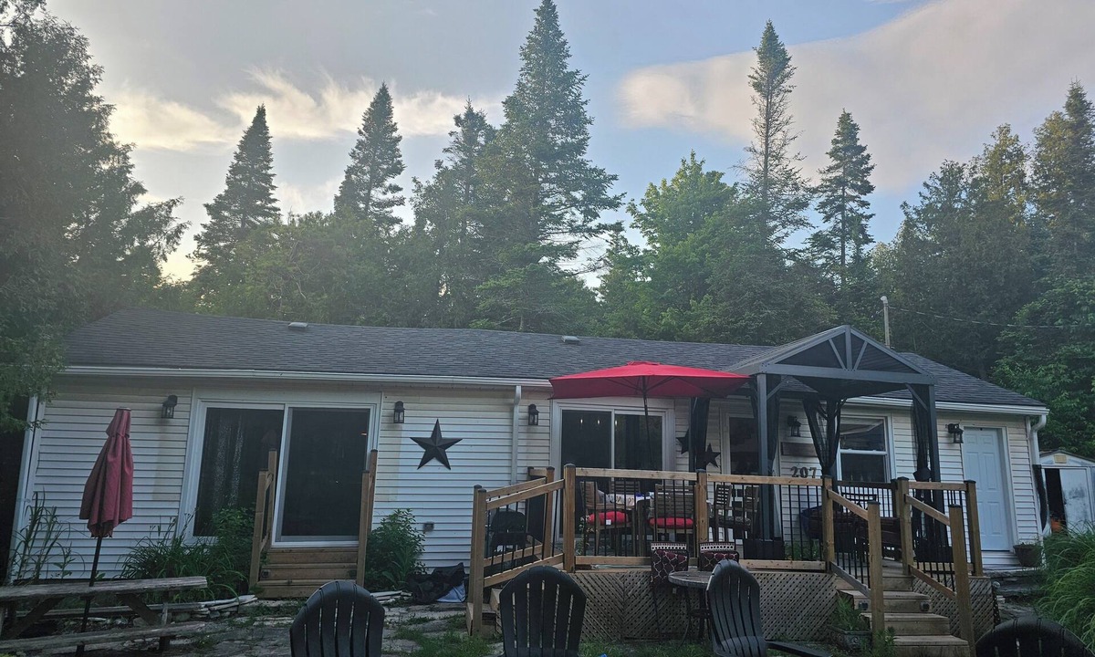 Sauble Beach House | Ultimate Games Room at the Beach