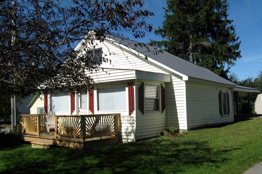 Fly Creek Cabin | Unique Renovated Barn Rental with Pond near Cooperstown, New York