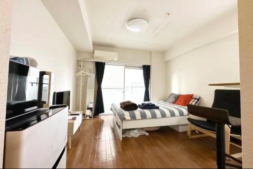 Shinjuku Apartment | Urban Core Shikano 401