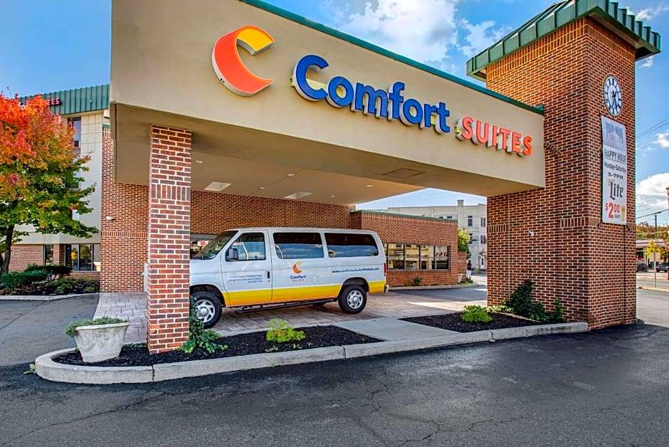 Bethlehem Hotel | 2-Star Hotel ∙ Comfort Suites Bethlehem Near Lehigh University and LVI Airport
