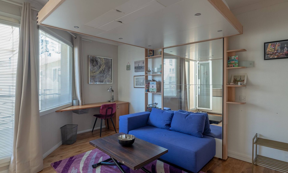Issy-les-Moulineaux Hotel | Very Quiet, Beautifully Decorated, Fully Equiped Studio with Balcony.