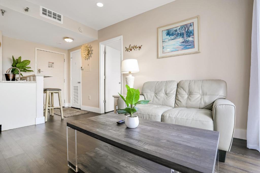 Southwest Orlando Apartment | Vibrant Waters, Unit #3604