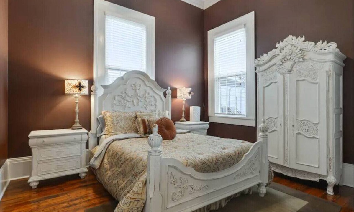 Faubourg Lafayette Apartment | Victorian Central City Apt | Near St Charles Ave