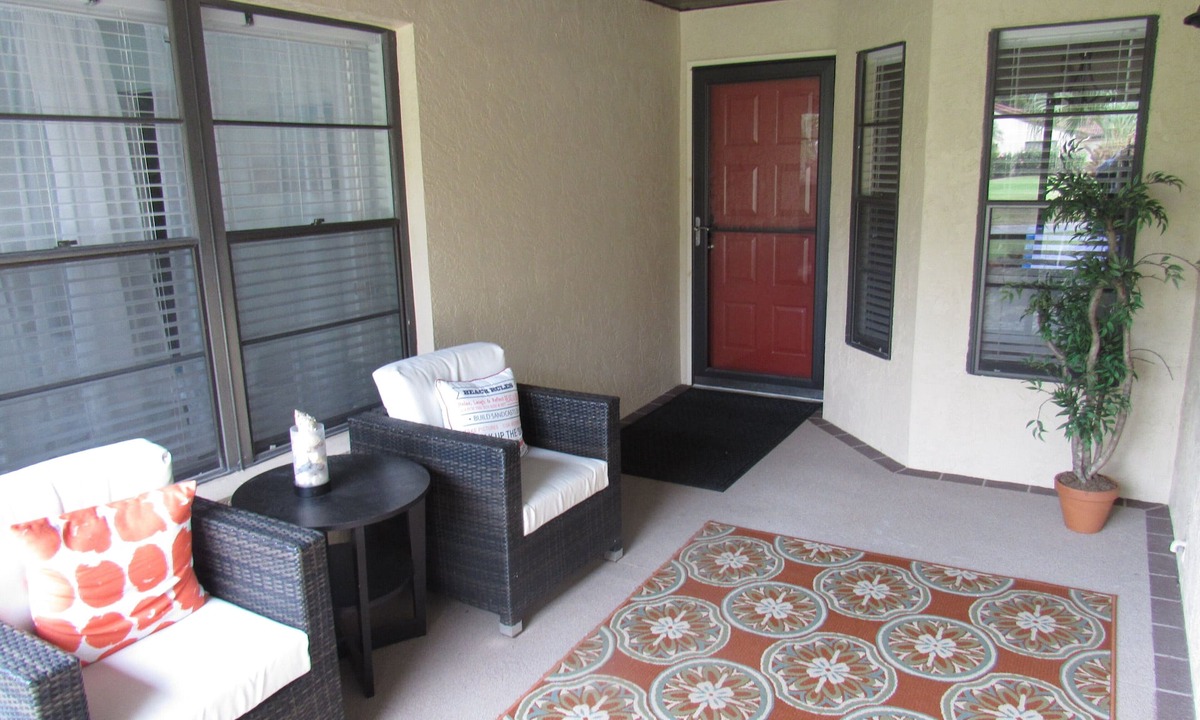 Palmer Ranch Condo | Village Des Pins 2/2 Condo close to Siesta Key Beach!