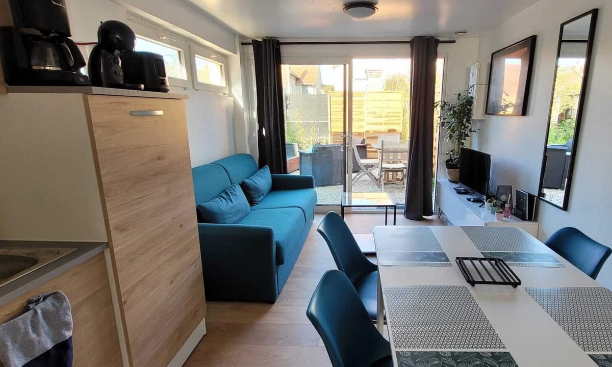 Vaires-sur-Marne House | Vrbo Property