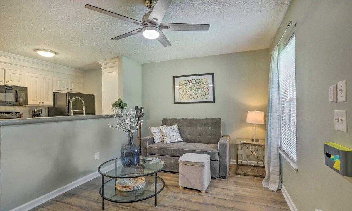 Auburn Condo | War Eagle Weekends Start Here – Stylish Auburn Condo