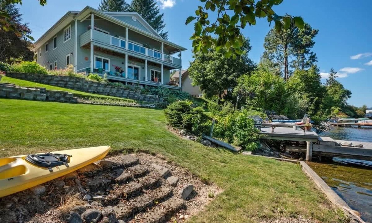 Sandpoint House | Waterfront w/dock! Family & Dog Friendly, AC
