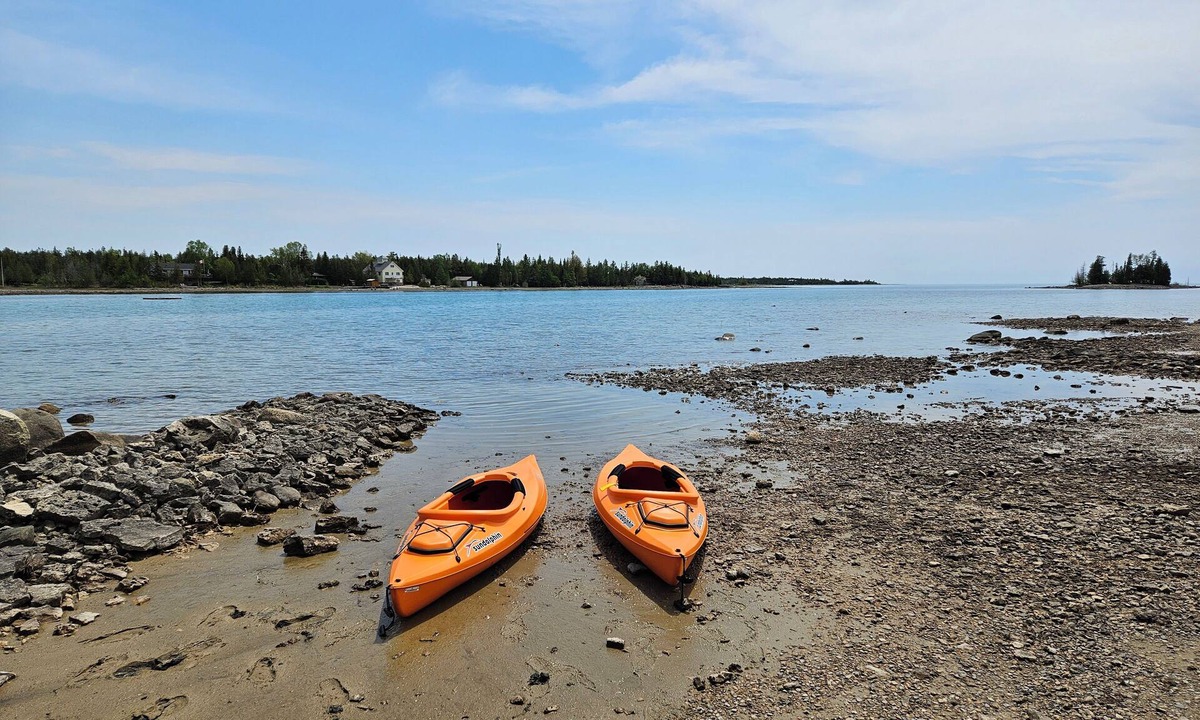 Northern Bruce Peninsula Cottage | Welcome to The Dorcus Bay Retreat! Discover Tobermory at its finest.n