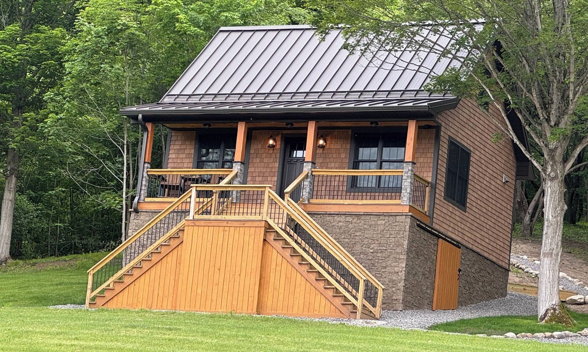 LaFayette Cottage | Welcome to “The Old Orchard Cottage”. A cozy 2-bedroom cabin in LaFayette, NY.