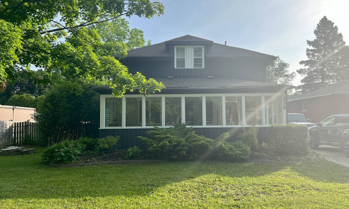 Port Elgin House | Welcome to Your Coastal Retreat: Siesta Time at The Hacienda!