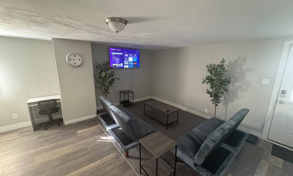 Trafford House | Welcoming 3-bedroom house in charming Trafford