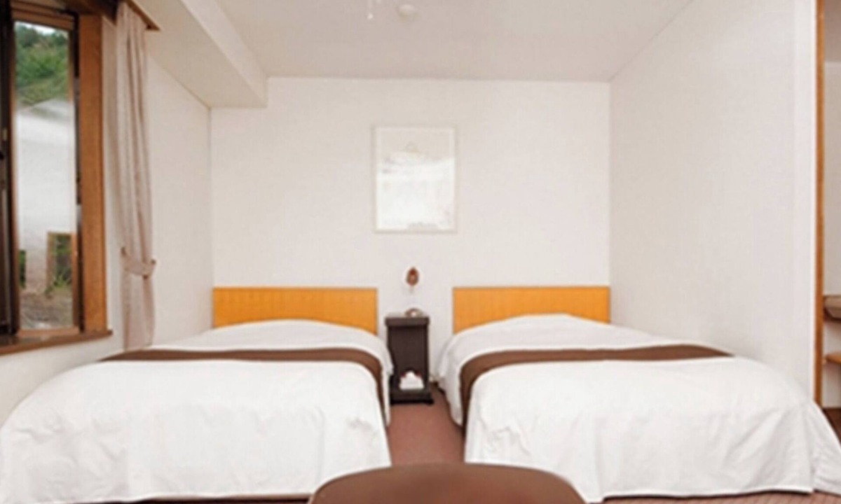 Fujikawaguchiko Hotel | West Wing Westernstyle twin room Mountain view/Minamitsurugun Yamanashi