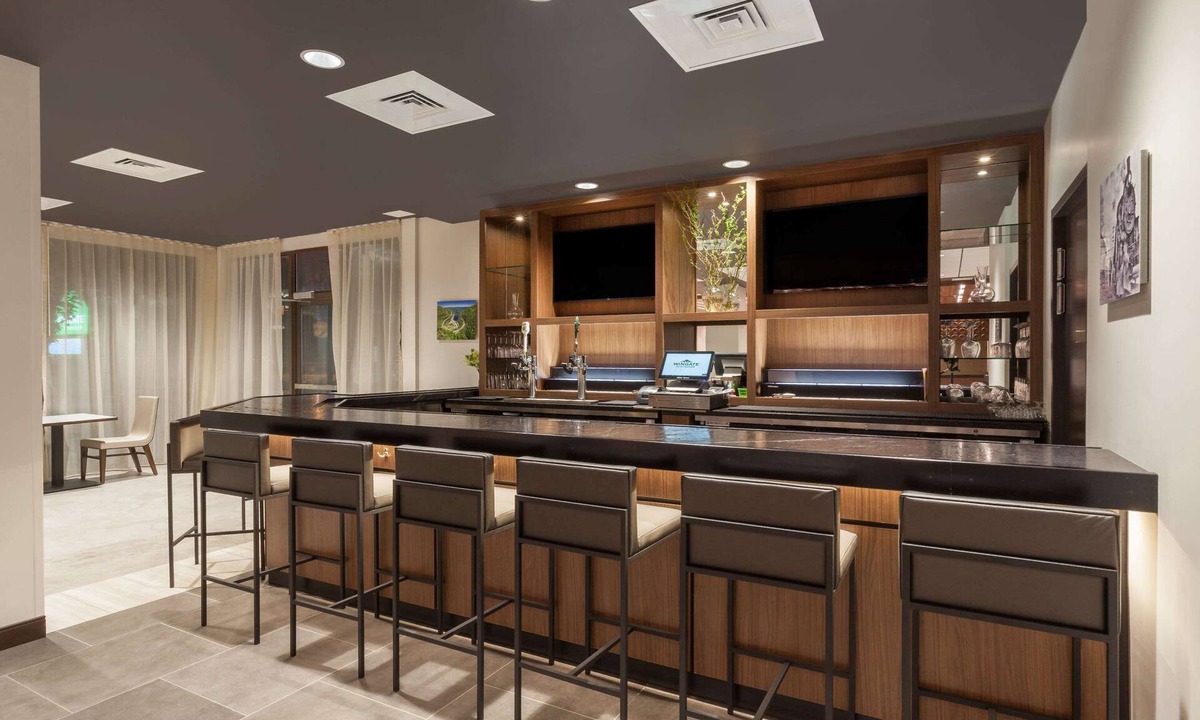 Altoona Hotel | Wingate by Wyndham Altoona Downtown/Medical Center