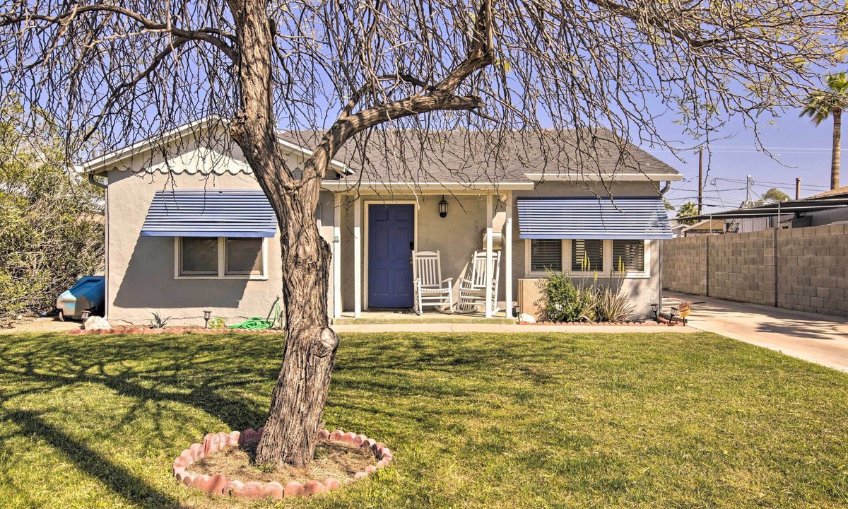 Fairview Historic District Cottage | Work, Play, Explore! Cottage 2 Mi to Dtwn Phoenix