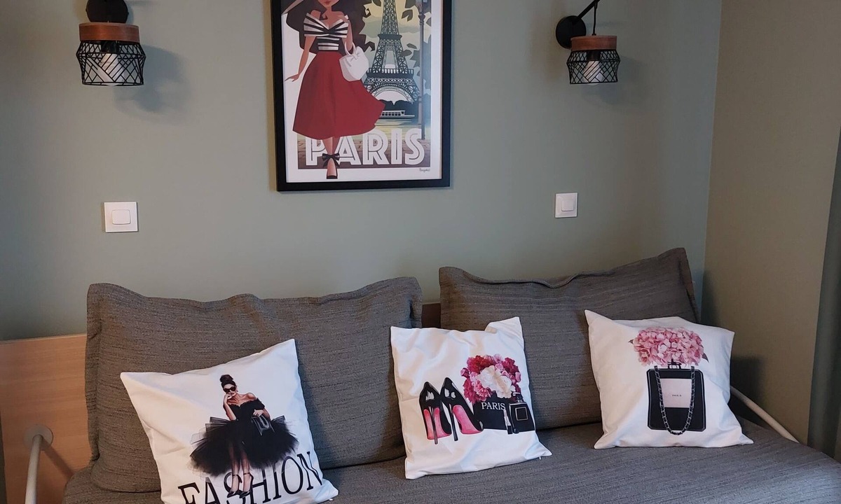 Serris Apartment | Your Ideal stay for 5 at Disneyland Paris!