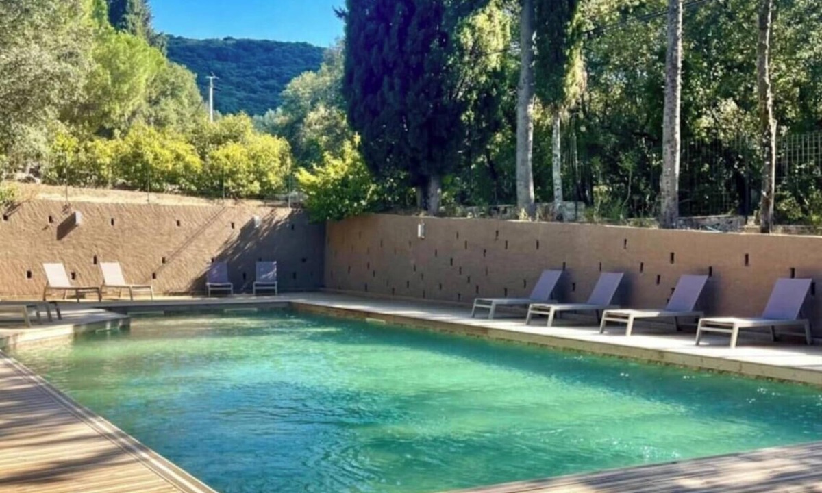 Sartene House | ZEcamping 3* piscine chiens acceptés locatif 20m2 4 pers