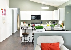 15 min to Disney/Lakeview Home with Private Pool.