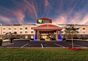 2-Star Hotel ∙ Holiday Inn Express Lake Wales North-Winter Haven, an IHG Hotel
