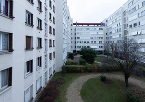 2 steps from Paris, nice studio with sleeping area