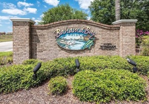 ✨ 20 MINUTES TO DISNEY! An Oasis Island Vibe 3BR/2BA - Bayside Disney ✨