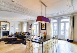 220M2 AVE MONTAIGNE-HI END LUXURY IN CHAMPS ELYSEE