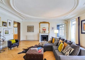 220M2 AVE MONTAIGNE-HI END LUXURY IN CHAMPS ELYSEE