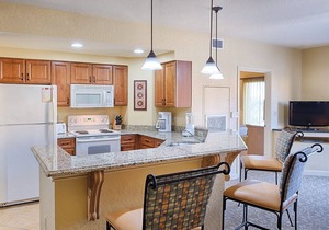 2BR/2BA Condo On The Grounds of Walt Disney World! Big Savings!