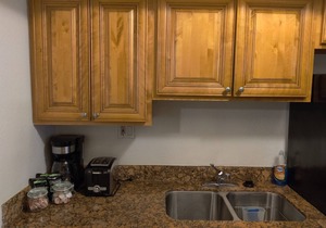 2BR/2BA Condo with King Bed, A/C and Free Parking