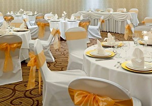 3-Star Hotel ∙ Holiday Inn Oakville Centre, an IHG Hotel