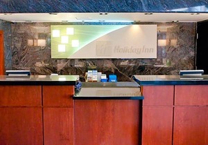 3-Star Hotel ∙ Holiday Inn Oakville Centre, an IHG Hotel