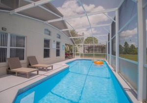 4 bedroom villa with view of Disney fireworks