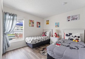 4 BR No carpet Just Remodeled Unit SR1205